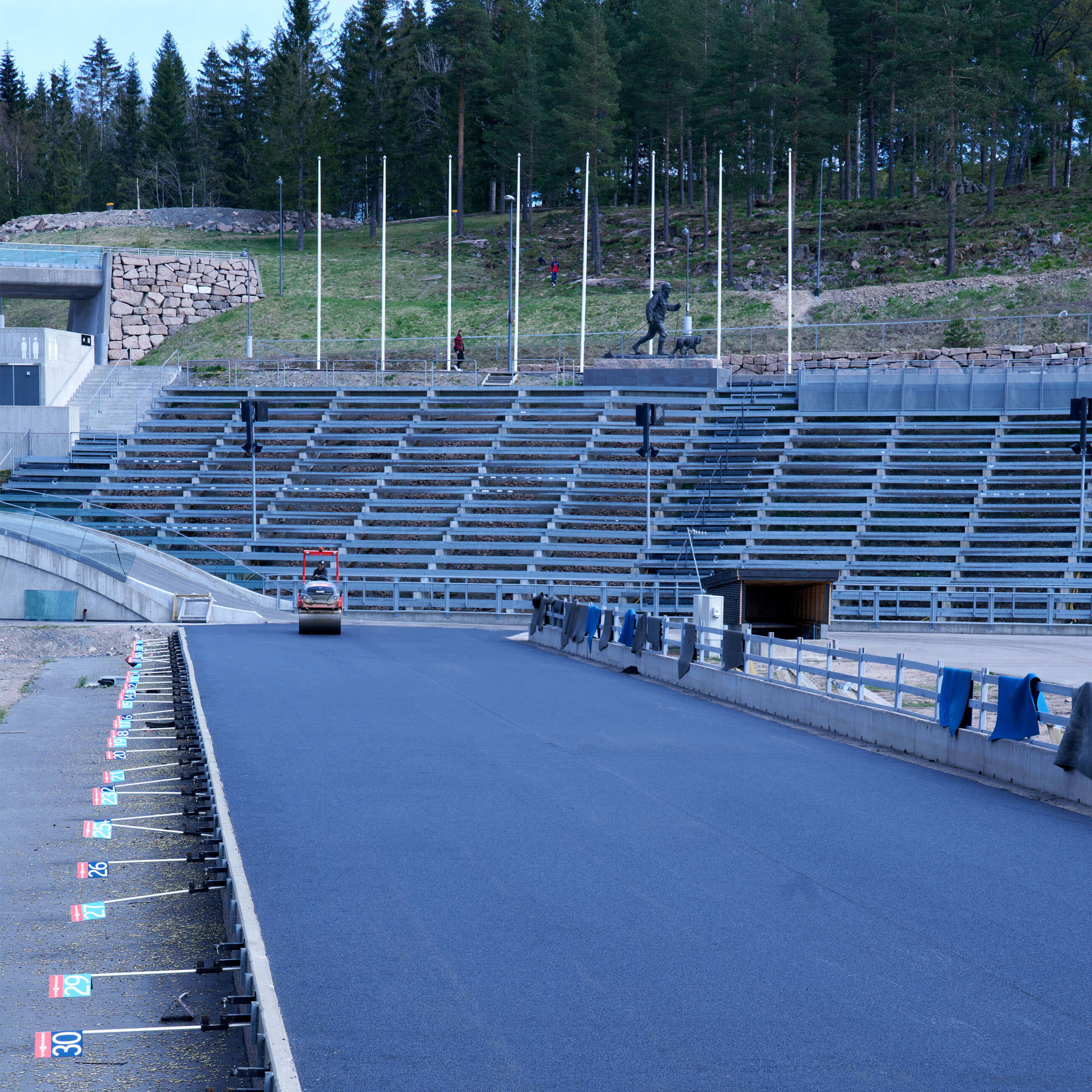Utbedring av standplass og rulleskibane i Holmenkollen